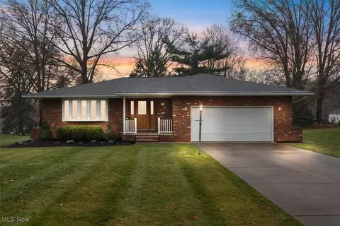 6649 Cheryl Ann Dr, Independence, OH 44131