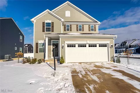 23404 Daisey Dr, Columbia Station, OH 44028