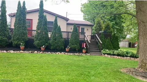 4098 Belden Rd, Andover, OH 44003