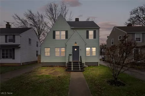 22350 Lakemont Ave, Euclid, OH 44123