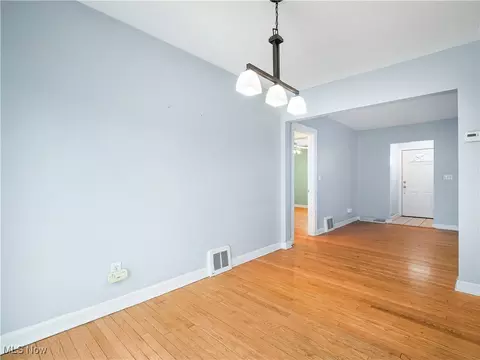 442 Cambridge Ave, Elyria, OH 44035 photo 8