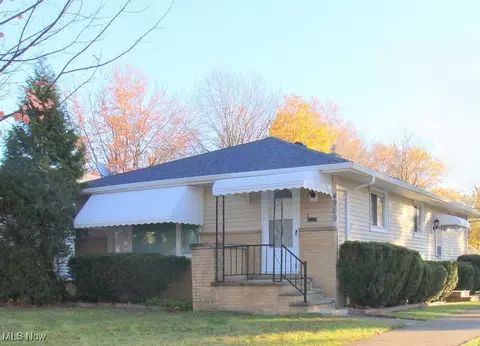 4969 Henry St, Garfield Heights, OH 44125