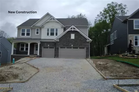 2835 Weeping Pine Dr, Medina, OH 44256