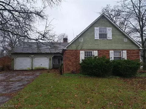 3466 Lily Ct, Brunswick, OH 44212