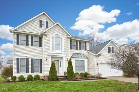 637 Redfield Ln, Copley, OH 44321