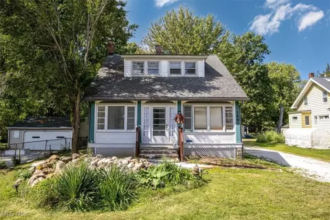 3490 Clague Rd, North Olmsted, OH 44070