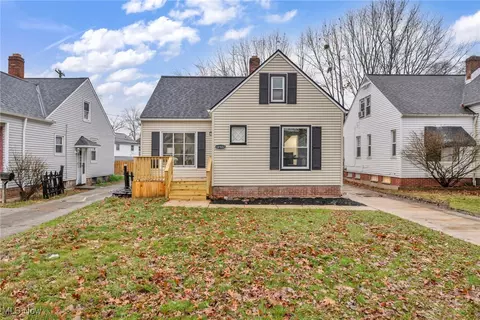 18502 Maple Heights Blvd, Maple Heights, OH 44137
