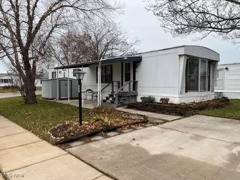 26 W Bass Cir, Lakeside Marblehead, OH 43440