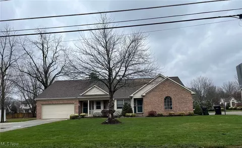 39306 Chestnut Ridge Rd, Elyria, OH 44035