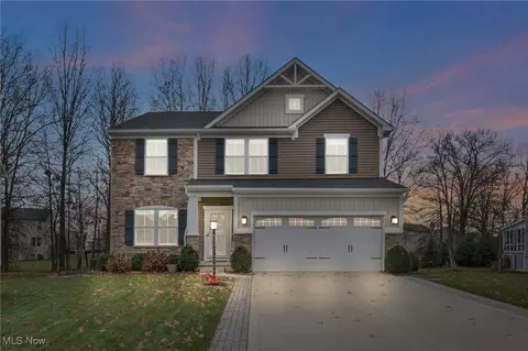 9938 Ethan Dr, Olmsted Twp, OH 44138