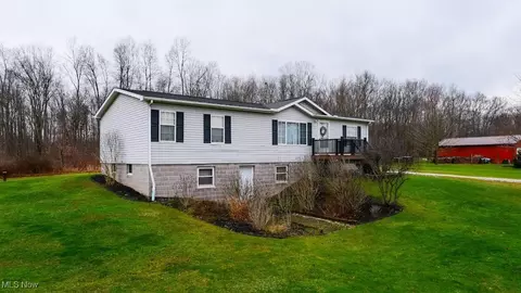 17296 Old State Rd, Middlefield, OH 44062