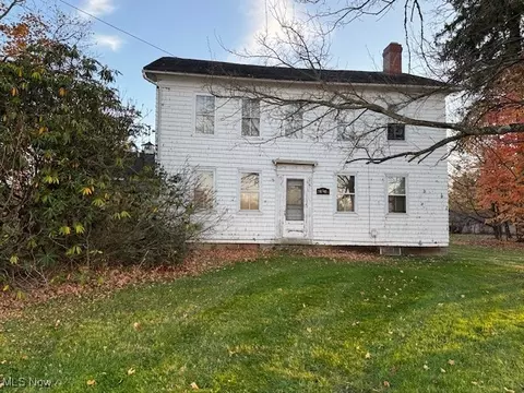 10306 Liberty St, Garrettsville, OH 44231