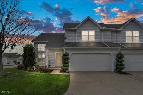 3887 Reeves Ln, Medina, OH 44256