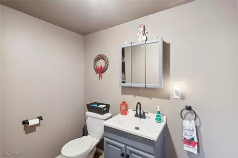 426 Root Rd, Lorain, OH 44052 photo 18