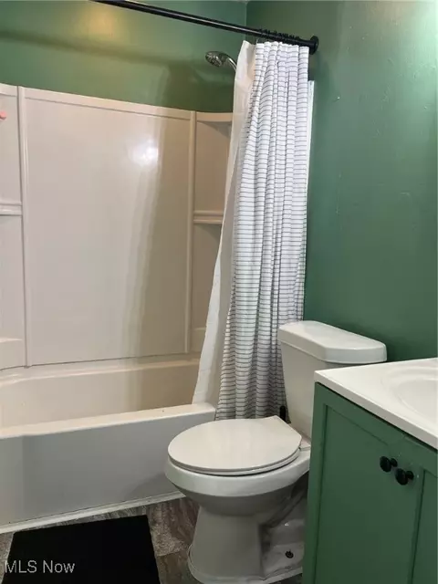 4877 Wake Robin Rd, Mentor, OH 44060 photo 7