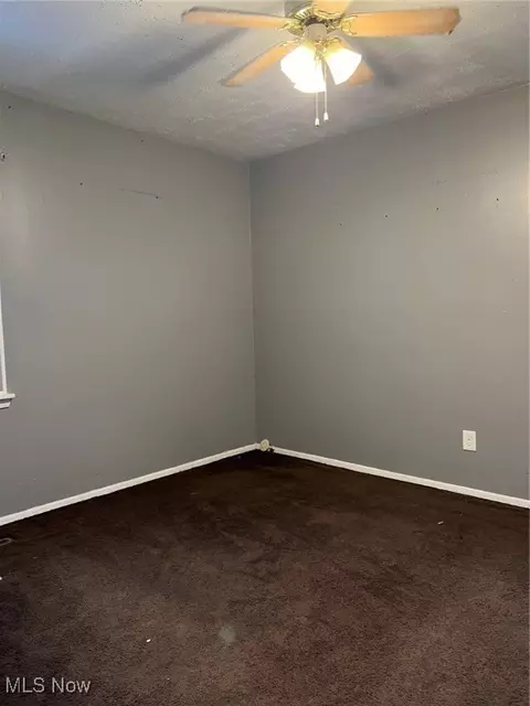 4877 Wake Robin Rd, Mentor, OH 44060 photo 6