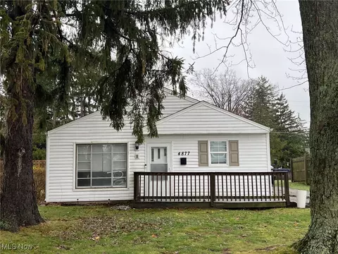 4877 Wake Robin Rd, Mentor, OH 44060