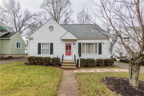 2666 10th St, Cuyahoga Falls, OH 44221