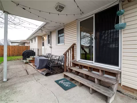 397 E Parkleigh Dr, Seven Hills, OH 44131 photo 31