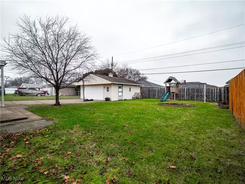 397 E Parkleigh Dr, Seven Hills, OH 44131 photo 29