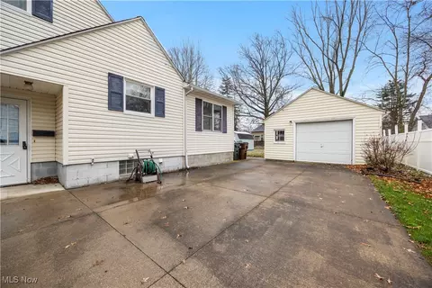 252 Miller Ct, Elyria, OH 44035 photo 28