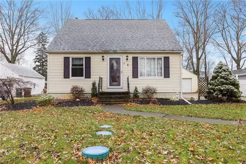 252 Miller Ct, Elyria, OH 44035 photo 2
