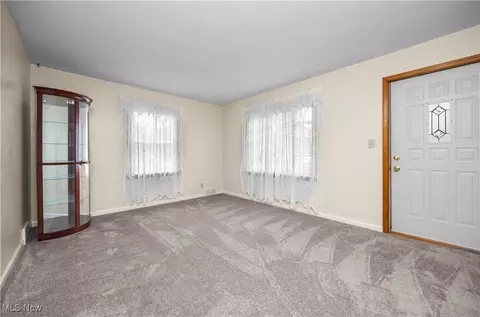 252 Miller Ct, Elyria, OH 44035 photo 7