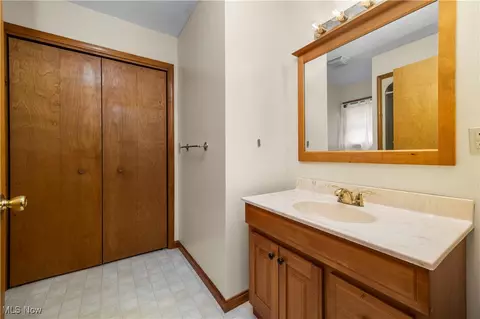 252 Miller Ct, Elyria, OH 44035 photo 12