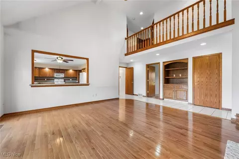 1878 Cedarhurst Dr, Wickliffe, OH 44092 photo 9