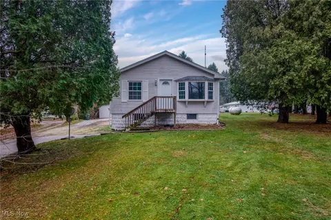 5640 S Main St, New Franklin, OH 44319