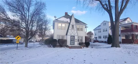 3509 West Blvd, Cleveland, OH 44111