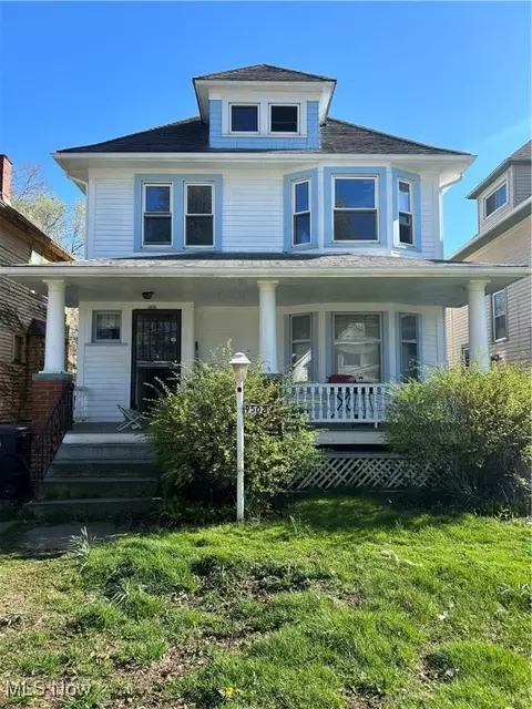 9502 Empire Ave, Cleveland, OH 44108