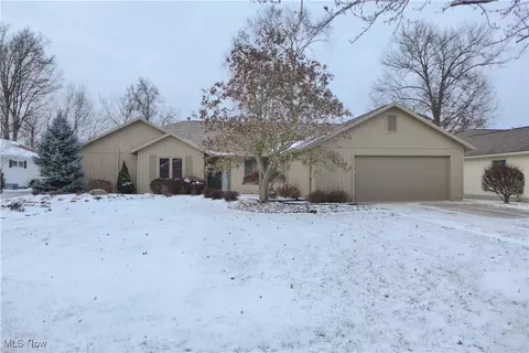 21228 Creekside Dr, Strongsville, OH 44149