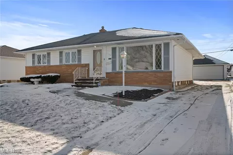 324 E Clearview Ave, Seven Hills, OH 44131 photo 21