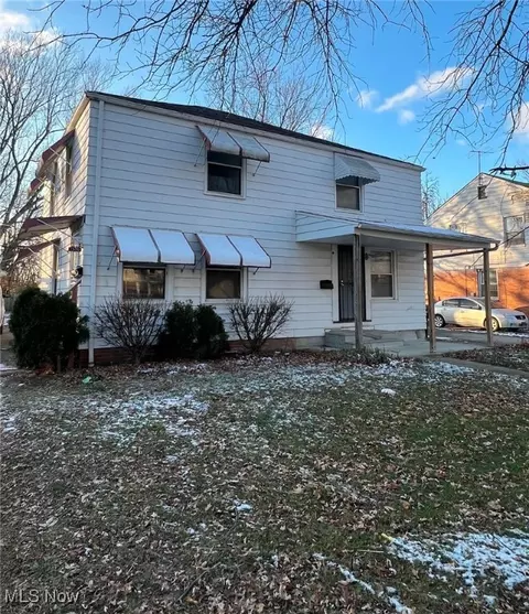 1530 E 256th St #E, Euclid, OH 44132