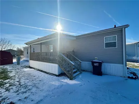 86 S Byron Dr, Wintersville, OH 43953