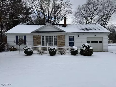 1330 Keystone Blvd, Akron, OH 44320