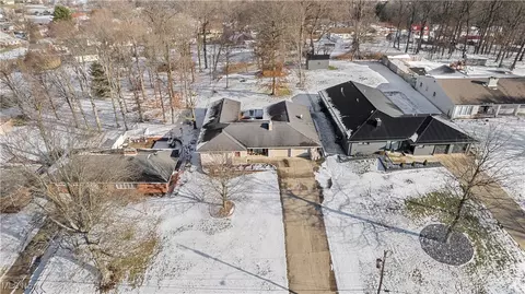 112 Woodland Park, Wintersville, OH 43953