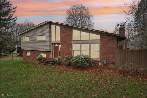 1794 Stine Rd, Peninsula, OH 44264