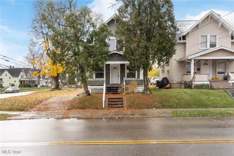 2204 6th St SW, Canton, OH 44706