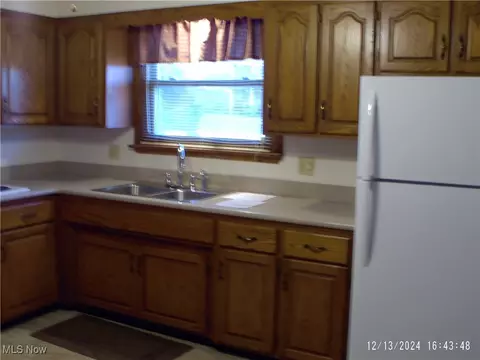 59 W 10th St, Dresden, OH 43821 photo 7