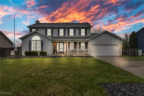 16128 Acacia Dr, Strongsville, OH 44136