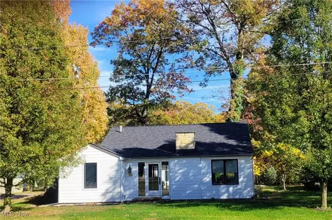 711 Ferndale Ave, Vermilion, OH 44089