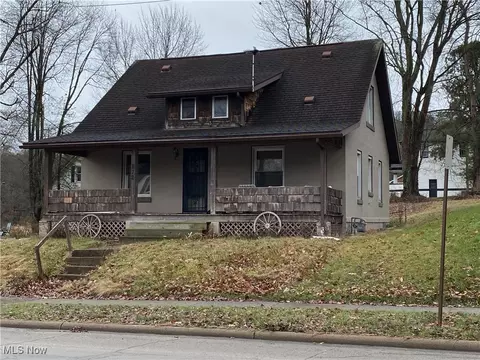 272 E Lisbon St, Waynesburg, OH 44688