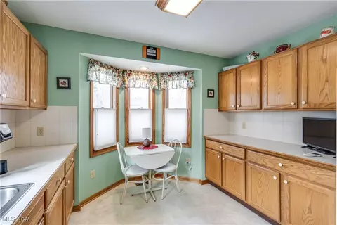 2706 Marsh Ave NW, Canton, OH 44708 photo 12