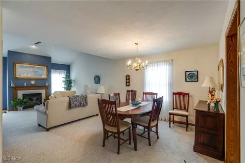 2706 Marsh Ave NW, Canton, OH 44708 photo 4