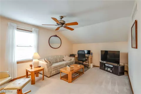 2706 Marsh Ave NW, Canton, OH 44708 photo 22