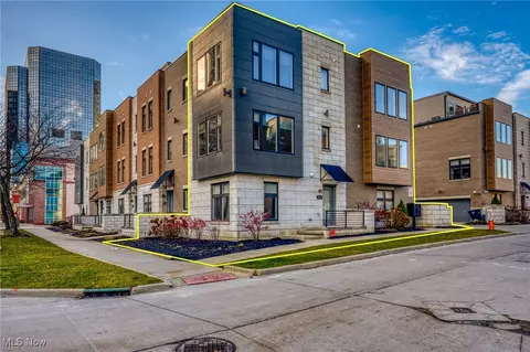 1462 E 14th Ave, Cleveland, OH 44114