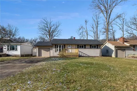 5240 Jeanne Lynn Ave, Poland, OH 44514