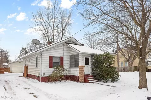 1188 Harpster Ave, Akron, OH 44314